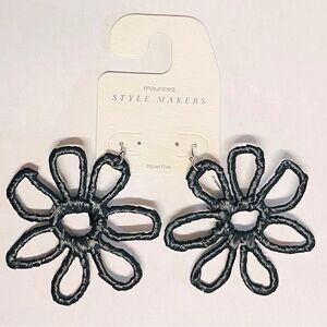 Black Flower Dangle Earrings NEW!